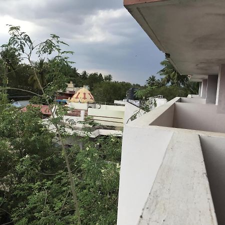 Sr Mahal & Lodge Kumbakonam Exterior photo
